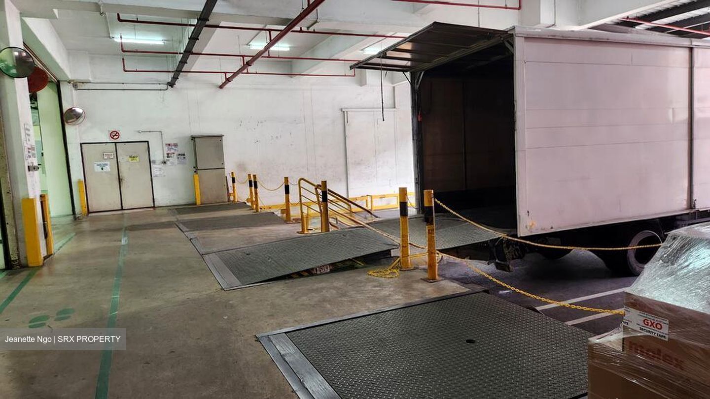 Changi North Crescent (D17), Warehouse #495532411